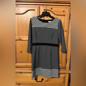 Long sleeve striped fitted knit dress